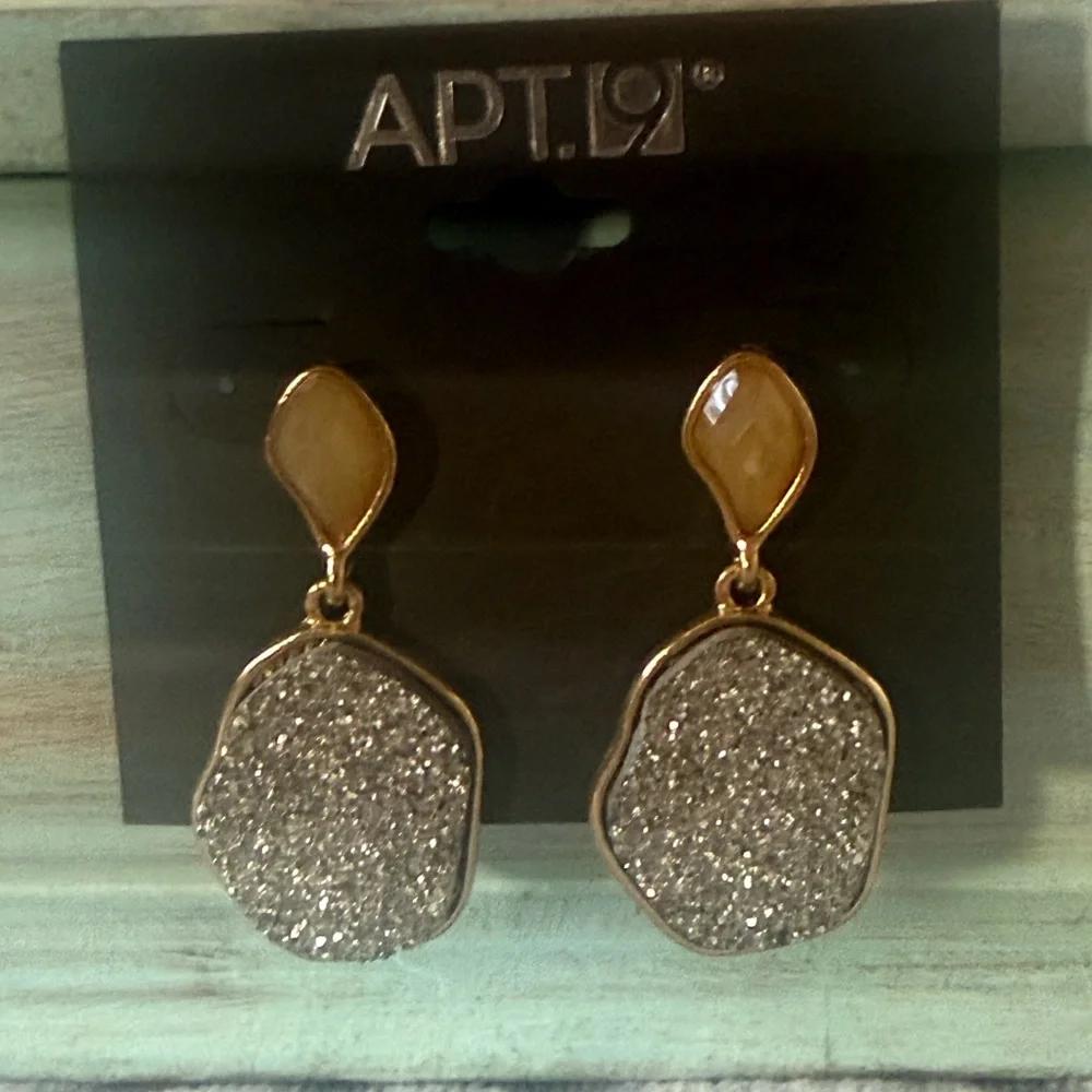 🌸4 for $10 NWT Apt. 9 Gold Tone Druzy Dangle Earrings - Picture 1 of 8